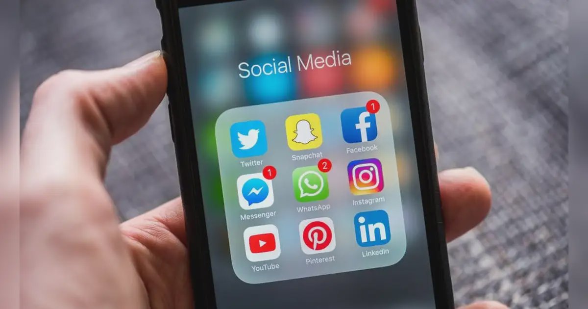UAE Warns Online Insults Can Bring Fines Up to Dh500,000 and Jail Time